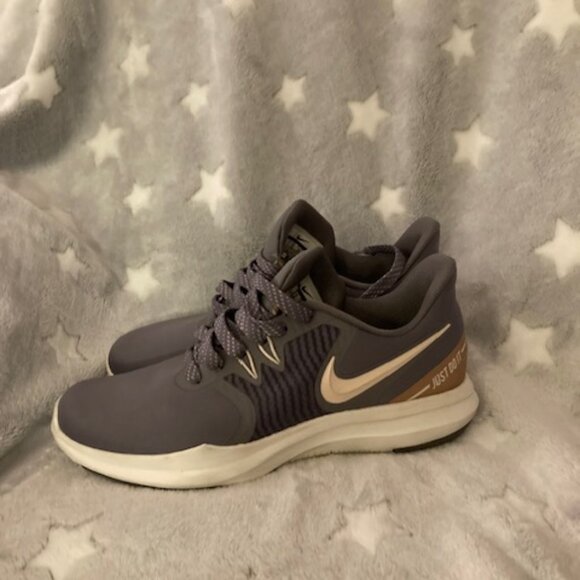 Nike sport shoes size 8 - Picture 4 of 7